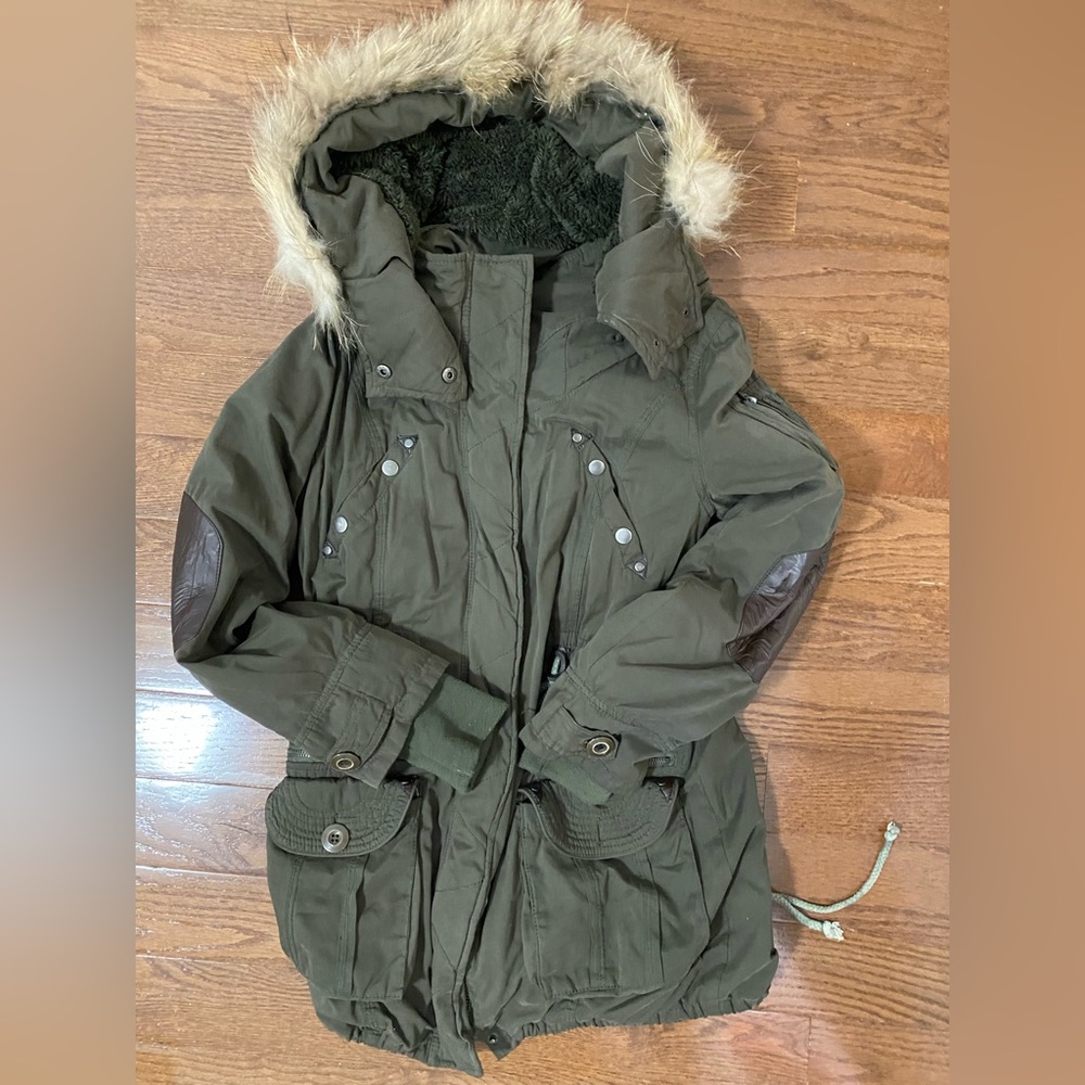 Toko Land jacket fits medium(L)
